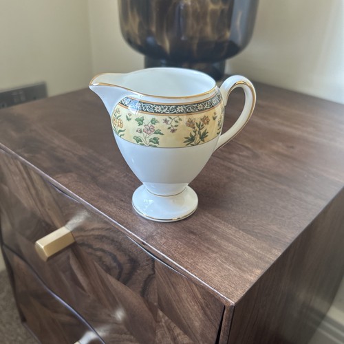 Wedgewood india milk - india,