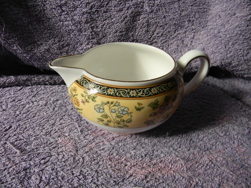 Wedgwood india milk - ', '