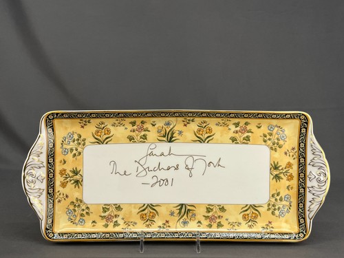 Wedgwood india signed 2001 - wedgwood,